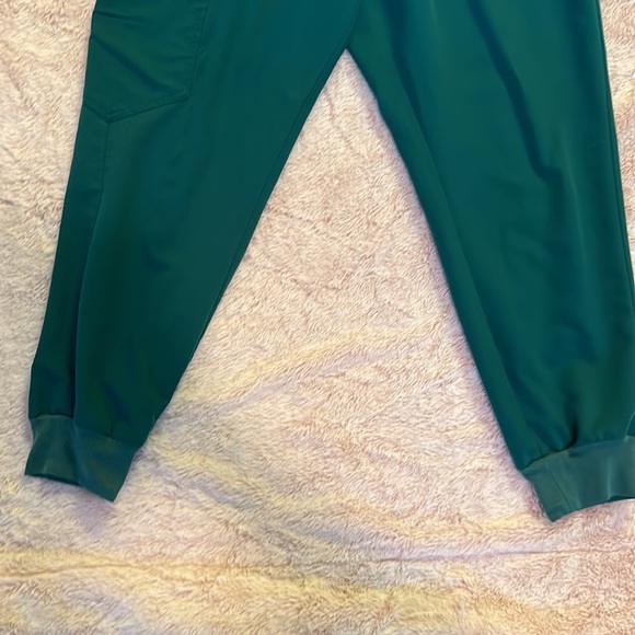 Figs Pants & Jumpsuits Hunter Green Figs Joggers Short Length Poshmark